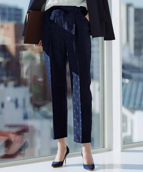 IEDIT(イディット)の「IEDIT フロッキードットプリントのゆるテーパードパンツ(その他パンツ・レディース・ブラック/ブラウン系その他/ネイビー・LARGE/MEDIUM/XX-LARGE/X-LARGE/XXX-LARGE)」の3枚目の写真