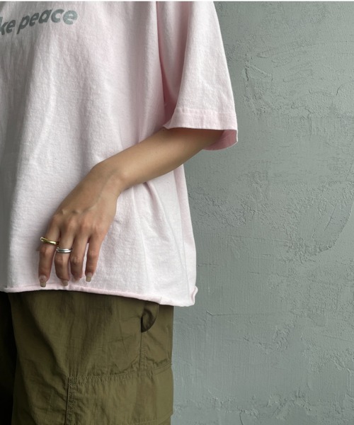 FUNG（ファング）の「[FUNG/ファング] MAKE PEACE カットオフプリントTシャツ（Tシャツ/カットソー・レディース・ホワイト/ピンク・M）」の6枚目の写真