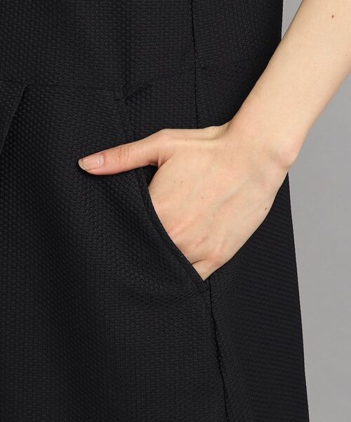 adabat（アダバット）の「◆【UVカット／吸水速乾】刺しゅうロゴデザイン メッシュ調ワンピース（ワンピース・レディース・ブラック・38/40/42/36）」の6枚目の写真