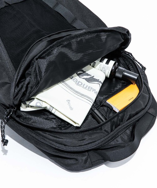 EKAL（エカル）の「TRAVELER DAY PACK（バックパック/リュック・メンズ・グレー/ブラック・ONE）」の19枚目の写真