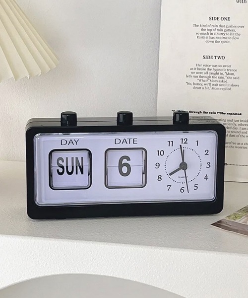ammy.（エイミードット）の「【 ammy. / エイミードット 】 フリップカレンダー / アナログ 置時計（置時計・レディース・ホワイト/ブラック/ブラック系その他・FREE）」の2枚目の写真