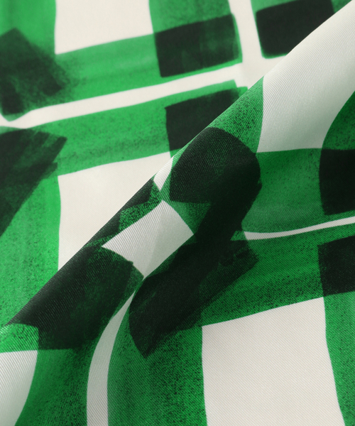 JOURNAL STANDARD(ジャーナルスタンダード)の「オリジナルシルクスカーフ(バンダナ/スカーフ・レディース・オレンジ系その他/グリーン系その他・FREE)」の10枚目の写真