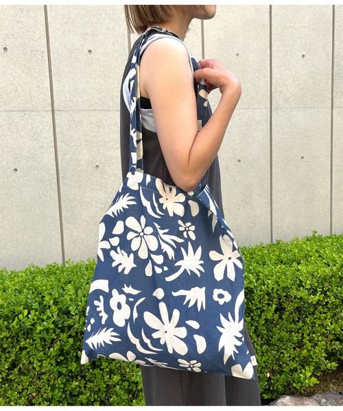 anap mimpi(アナップミンピ)の「アートフラワー柄 リネンタッチ ト-トバッグ(トートバッグ・レディース・ネイビー/カーキ・FREE)」の15枚目の写真