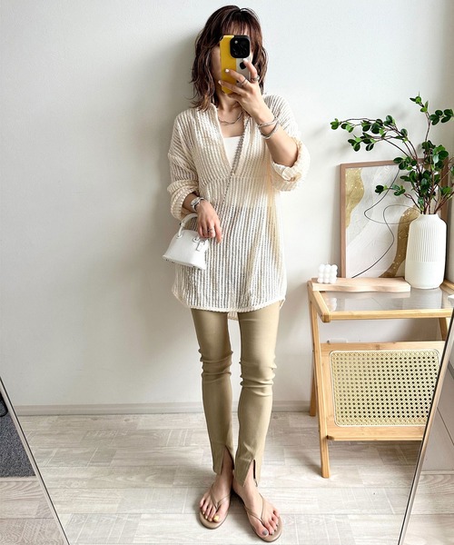 nouvellemoi(ヌーベルモイ)の「【インフルエンサーコラボ】裾スリットスキニーパンツ(その他パンツ・レディース・ブラック/ベージュ系その他・S/M/PS)」の1枚目の写真