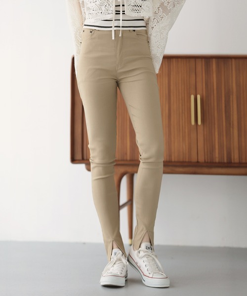 nouvellemoi(ヌーベルモイ)の「【インフルエンサーコラボ】裾スリットスキニーパンツ(その他パンツ・レディース・ブラック/ベージュ系その他・S/M/PS)」の17枚目の写真