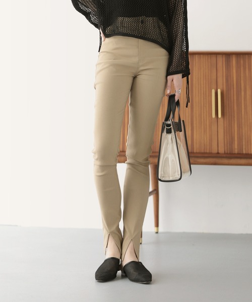 nouvellemoi(ヌーベルモイ)の「【インフルエンサーコラボ】裾スリットスキニーパンツ(その他パンツ・レディース・ブラック/ベージュ系その他・S/M/PS)」の19枚目の写真