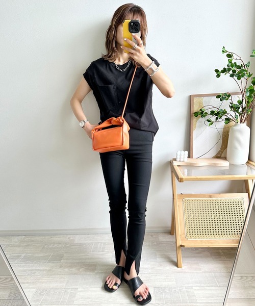 nouvellemoi(ヌーベルモイ)の「【インフルエンサーコラボ】裾スリットスキニーパンツ(その他パンツ・レディース・ブラック/ベージュ系その他・S/M/PS)」の3枚目の写真