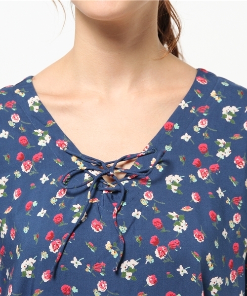 Kastane（カスタネ）の「花柄レースアップOP（チュニック・レディース・ボルドー/ブルー・FREE）」の8枚目の写真