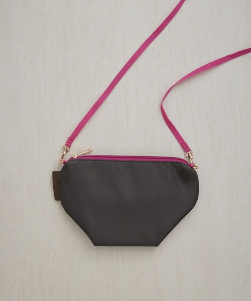 ROPE' PICNIC(ロペピクニック)の「はっ水ミニバトーショルダーバッグ(ショルダーバッグ・レディース・チャコールグレー/オフホワイト/ブルー/グレー系その他/ベージュ/ピンク/ベージュ系その他2・FREE)」の3枚目の写真