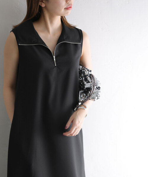 La TOTALITE(ラトータリテ)の「ハーフジップワンピース(ワンピース・レディース・ブラック/ブラウン・36/38)」の7枚目の写真