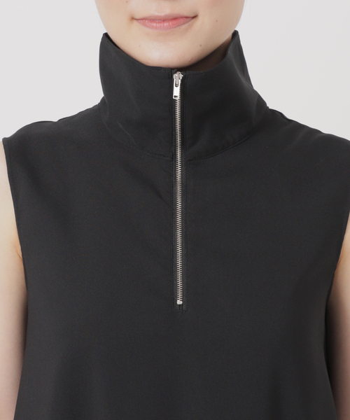 La TOTALITE(ラトータリテ)の「ハーフジップワンピース(ワンピース・レディース・ブラック/ブラウン・36/38)」の18枚目の写真