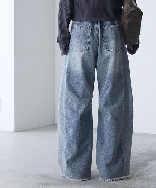 forksy.(フォルクシー)の「【forksy.】リメイク風 サイド切り替え デニムカーブパンツ(デニムパンツ・レディース・インディゴブルー/ブルー系/ダークグレー/ブルー系その他/ブルー系その他2・L/M)」の17枚目の写真