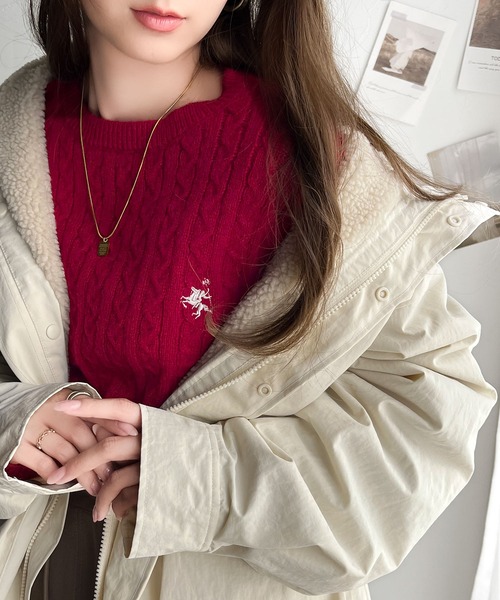 classicalelf(クラシカルエルフ)の「レトロ上品なトラッドテイスト。ワンポイント胸刺繍 オーバーサイズ ケーブルニットプルオーバー(ニット/セーター・レディース・アイボリー/ブラック/グレー/レッド/ネイビー/ベージュ・X-LARGE/SMALL/MEDIUM/LARGE)」の14枚目の写真