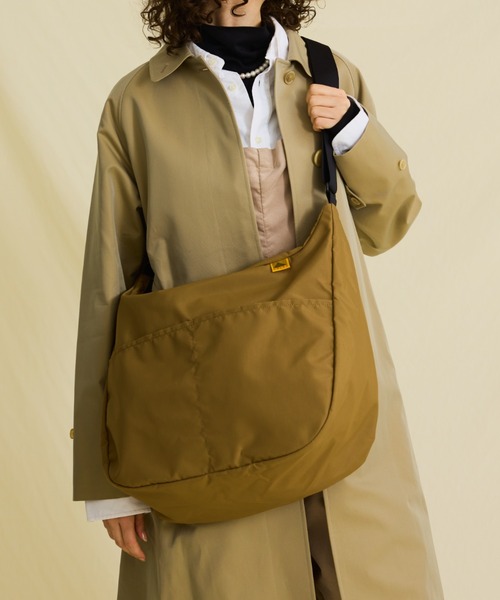 KELTY(ケルティ)の「Begin掲載モデル【KELTY】エコナイロン ショルダーバック/80's LIGHT SHOULDER(ショルダーバッグ・メンズ・グレー系その他/モカ/ブラック・FREE)」の14枚目の写真