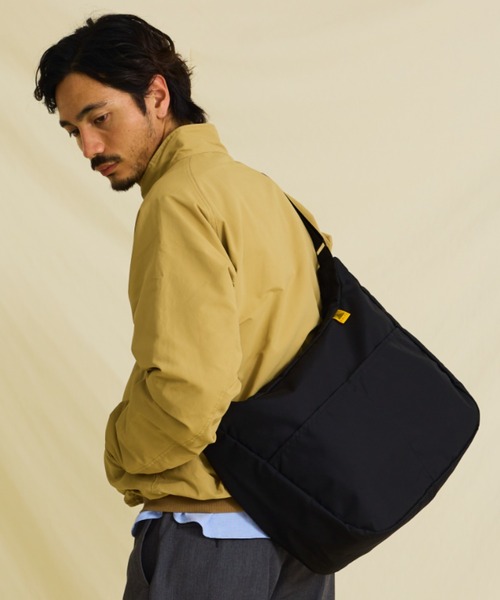 KELTY(ケルティ)の「Begin掲載モデル【KELTY】エコナイロン ショルダーバック/80's LIGHT SHOULDER(ショルダーバッグ・メンズ・グレー系その他/モカ/ブラック・FREE)」の20枚目の写真
