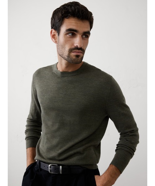 BANANA REPUBLIC FACTORY STORE(バナナリパブリック ファクトリーストア)の「BANANA REPUBLIC FACTORY STORE メリノウール セーター(ニット/セーター・メンズ・ナチュラル/グリーン/マルチ/その他/ストライプ/その他1/ネイビー/チャコールグレー/ブラック/ライトブルー/ワイン/グレー/イエロー系その他/グリーン系その他/ブルー系その他/グレー系その他/グリーン系その他2/ブラウン/ライトベージュ/ブルー/レッド系その他/オリーブ/パープル系その他/ブルー系その他2/ブラウン系その他・XL/L/M/S)」の9枚目の写真