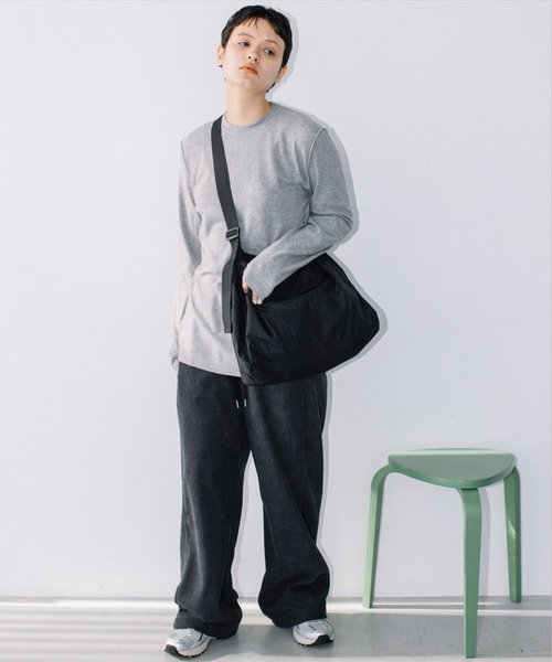 SUWDEE(スーディー)の「nylon shoulder bag(ショルダーバッグ・レディース・ブラック・FREE)」の8枚目の写真