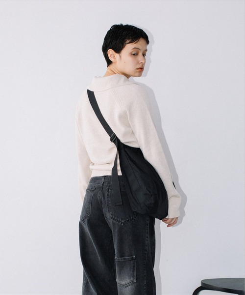 SUWDEE(スーディー)の「nylon shoulder bag(ショルダーバッグ・レディース・ブラック・FREE)」の5枚目の写真