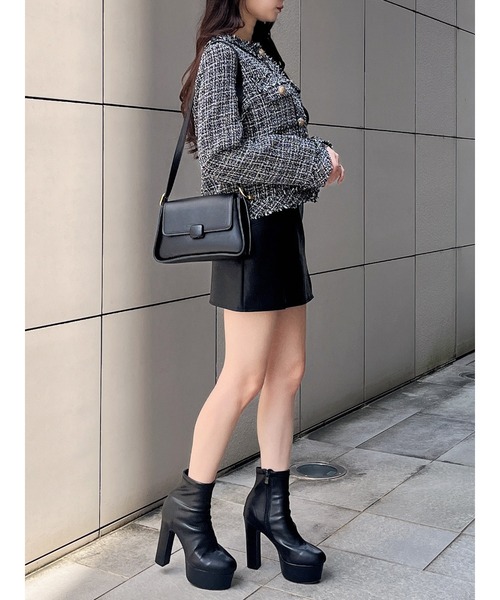 MIIA（ミーア）の「フリンジツイードジャケット（カーディガン/ボレロ・レディース・ベージュ/ブラック/オフホワイト・FREE）」の5枚目の写真