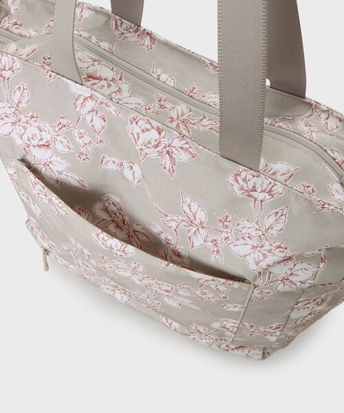 LAURA ASHLEY(ローラアシュレイ)の「ポリントン ローゼズ柄 トートバッグ(トートバッグ・レディース・ピンク系その他/ベージュ系その他3/ネイビー系・00)」の21枚目の写真