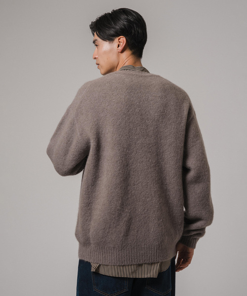 EDIFICE（エディフィス）の「スリアルパカミックス クルーネックニット（ニット/セーター・メンズ・グレー/ブラック/スカイブルー/ブルー系その他/ブラウン/ベージュ系その他/グリーン/ピンク・SMALL/MEDIUM/LARGE）」の12枚目の写真