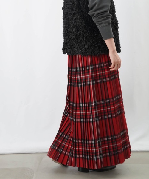 LUCA/LADY LUCK LUCA（ルカ/レディラックルカ）の「LC/LLL 起毛チェックプリーツスカート（スカート・レディース・レッド/ブルー/ブラック・FREE）」の21枚目の写真