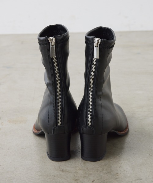 PUAL CE CIN（ピュアルセシン）の「バックジップショートブーツ（ブーツ・レディース・ブラック・MEDIUM/LARGE/SMALL）」の6枚目の写真