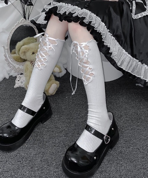 Mayree（メイリー）の「【urge select】レースアップ リブ ハイソックス（ソックス/靴下・レディース・ホワイト/ブラック・FREE）」の4枚目の写真