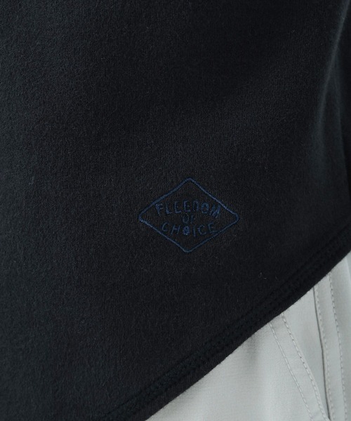 BAYFLOW（ベイフロー）の「[柔らかい着心地]スムース長袖Ｔシャツ（Tシャツ/カットソー・メンズ・ブラック/ホワイト/チャコールグレー・MEDIUM/SMALL/LARGE）」の10枚目の写真