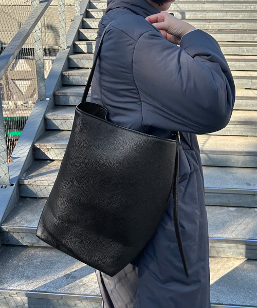 SLOBE IENA（スローブイエナ）の「《WEB限定/追加3》SLOBE スクエアトートバッグ（トートバッグ・レディース・ブラウン/ブラック・FREE）」の4枚目の写真