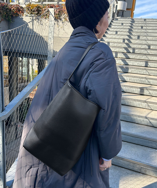 SLOBE IENA（スローブイエナ）の「《WEB限定/追加3》SLOBE スクエアトートバッグ（トートバッグ・レディース・ブラウン/ブラック・FREE）」の5枚目の写真