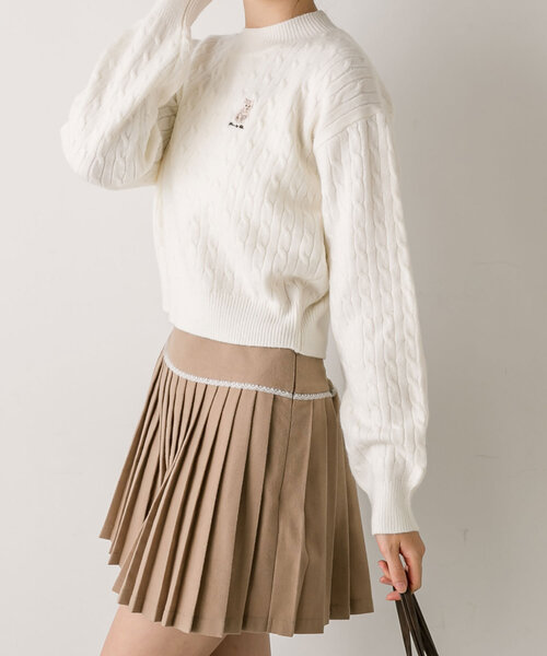 OLIVE des OLIVE（オリーブデオリーブ）の「ネコ刺繍ケーブルハイネックニット（ニット/セーター・レディース・サックスブルー/ブラック/オフホワイト/ブラウン・FREE）」の16枚目の写真