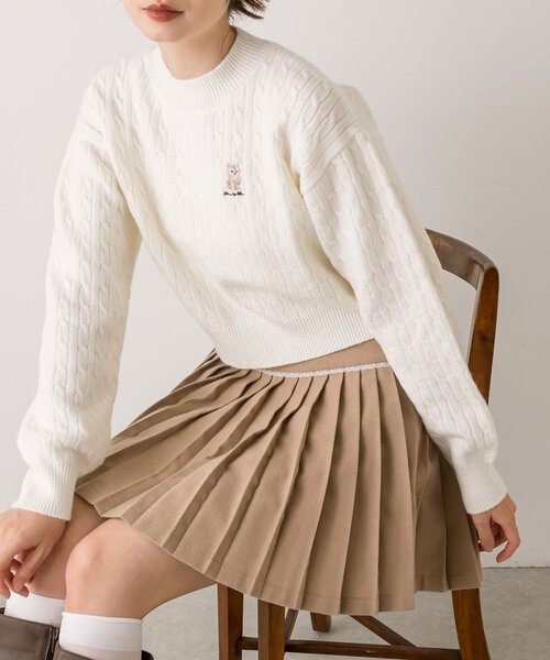 OLIVE des OLIVE（オリーブデオリーブ）の「ネコ刺繍ケーブルハイネックニット（ニット/セーター・レディース・サックスブルー/ブラック/オフホワイト/ブラウン・FREE）」の18枚目の写真