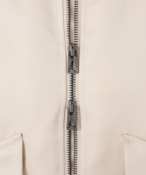 AP STUDIO(エーピーストゥディオ)の「【AHIRAIN/アイレイン】サテンボンバージャケット(ミリタリージャケット・レディース・アイボリー・FREE)」の14枚目の写真