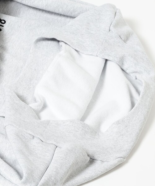 BEAMS T（ビームスティー）の「Arena embroidery / Claim Sweat Hoodie（スウェット・メンズ・グレー・S/L/M/XL）」の7枚目の写真
