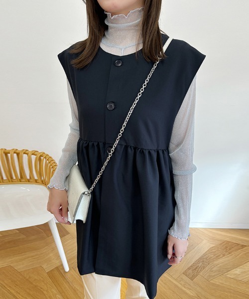 Doux Belle（ドゥーベル）の「ペプラムトップス（ベスト・レディース・ブラック/ネイビー/ベージュ・MEDIUM）」の6枚目の写真