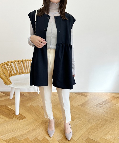 Doux Belle（ドゥーベル）の「ペプラムトップス（ベスト・レディース・ブラック/ネイビー/ベージュ・MEDIUM）」の8枚目の写真