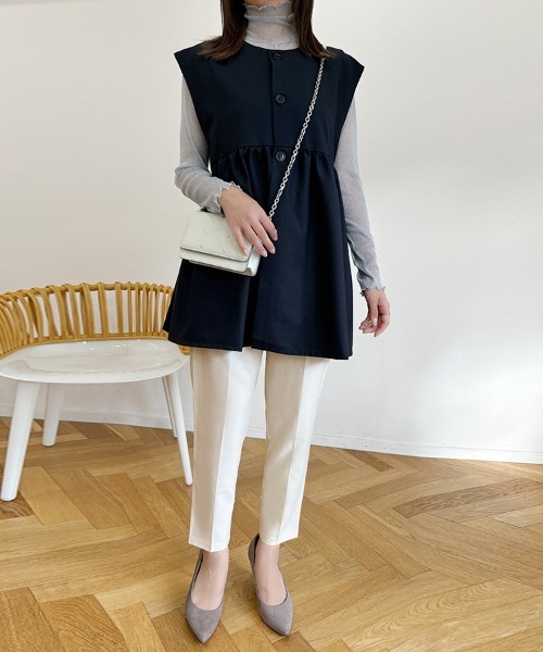 Doux Belle（ドゥーベル）の「ペプラムトップス（ベスト・レディース・ブラック/ネイビー/ベージュ・MEDIUM）」の9枚目の写真