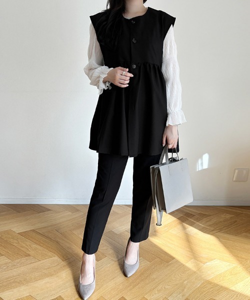 Doux Belle（ドゥーベル）の「ペプラムトップス（ベスト・レディース・ブラック/ネイビー/ベージュ・MEDIUM）」の14枚目の写真