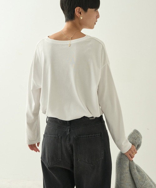 AMERICAN HOLIC(アメリカンホリック)の「スクエアカットプルオーバー(Tシャツ/カットソー・レディース・オフホワイト・M/L)」の5枚目の写真