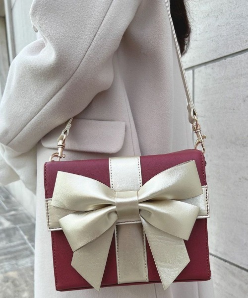 F i.n.t（フィント）の「多重リボンプレゼントボックスバッグ（ショルダーバッグ・レディース・レッド/ライトピンク/ミント・FREE）」の13枚目の写真