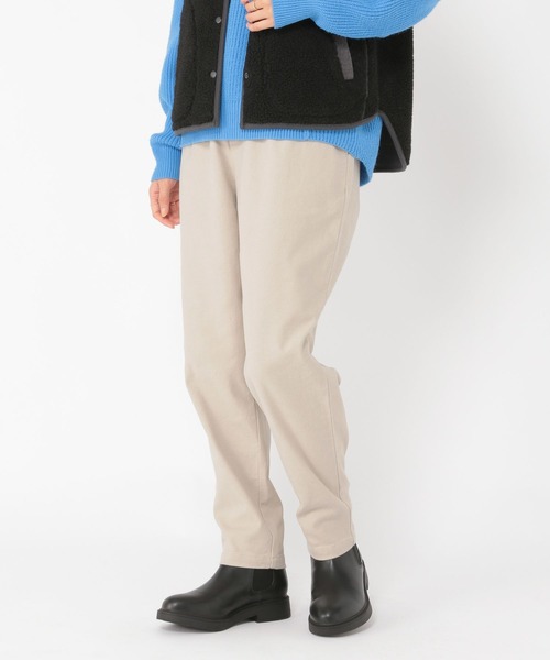 studio CLIP（スタディオクリップ）の「イージーあったかテーパードパンツ[プチ・プラスサイズあり]（その他パンツ・レディース・ブラック/ライトグレー/モカ/ダークブルー・LARGE/XXX-LARGE/MEDIUM/X-LARGE/XX-LARGE/SMALL/PF）」の2枚目の写真