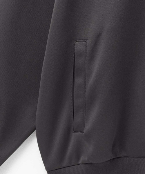 Dickies（ディッキーズ）の「【ユニセックス】Dickies トラックジャケット（ジャージ・レディース・スミクロ/オフホワイト・M/XXL/XL/L）」の9枚目の写真
