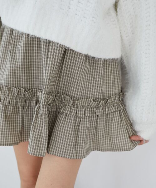 MAJESTIC LEGON(マジェスティックレゴン)の「プチフリルギャザーミニスカパン(スカート・レディース・ベージュ系その他2/ホワイト系その他/ホワイト系その他2・MEDIUM)」の14枚目の写真