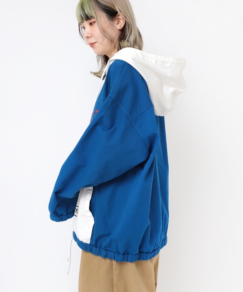 RNA（アールエヌエー）の「B2873 バイカラーチームフーディー（パーカー・レディース・ベージュ/ブルー/ブラック・MEDIUM）」の8枚目の写真