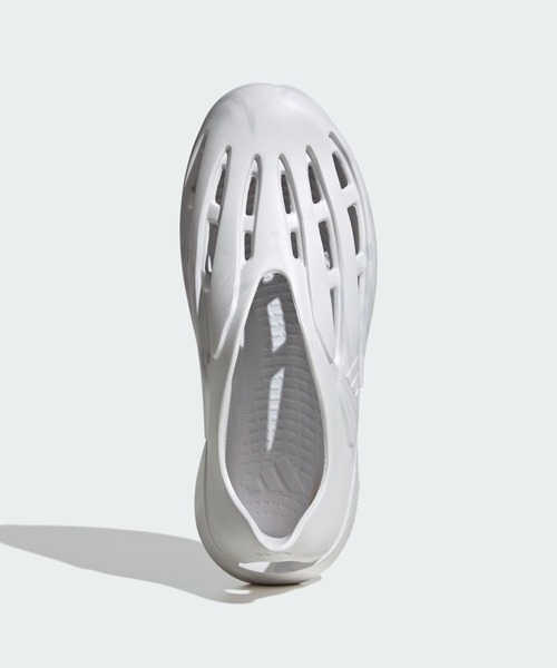 adidas(アディダス)の「ライトブレイズ モック / Lightblaze Moc / アディダス adidas(サンダル・メンズ・ホワイト/ブラック・28.5cm/27.5cm/26.5cm/25.5cm/24.5cm/23.5cm)」の3枚目の写真