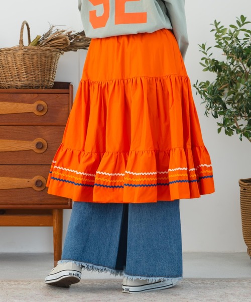 eLur（エラー）の「ティアードスカート（スカート・レディース・オレンジ/グリーン・FREE）」の6枚目の写真