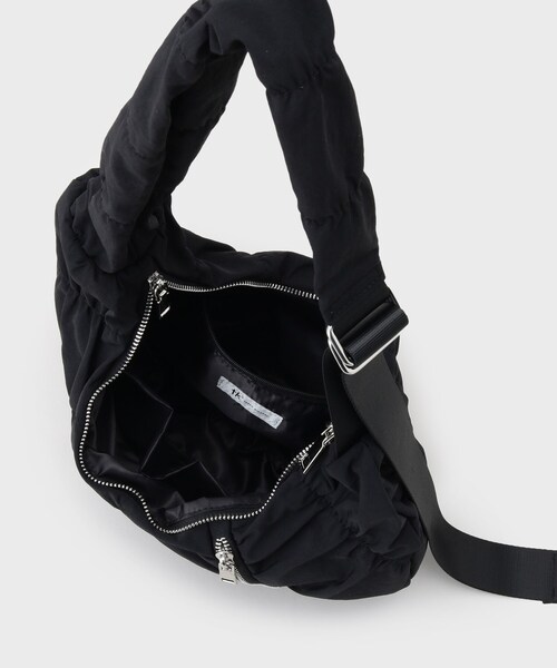 tk.TAKEO KIKUCHI（ティーケータケオキクチ）の「◆【パフィーシリーズ】ロータスショルダー（ショルダーバッグ・メンズ・ブラック系/ブラック/ライム/ブルー・00）」の21枚目の写真