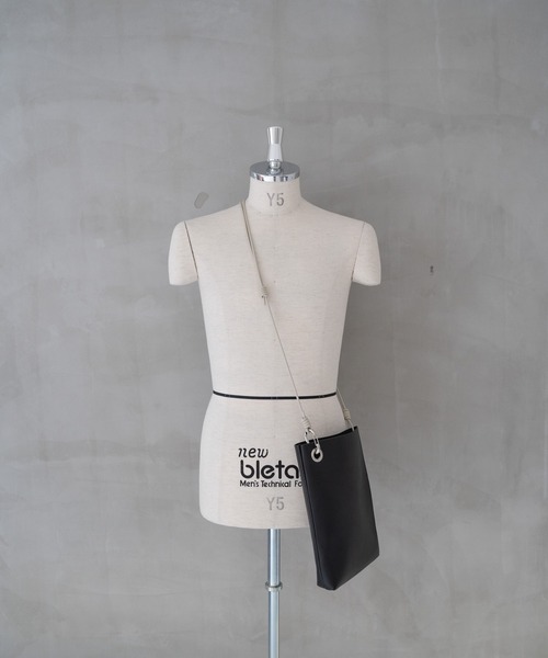 Senti(センティ)の「【 SENTI 】SHRINK LEATHER SHOULDER BAG シュリンクレザーショルダーバッグ(ショルダーバッグ・メンズ・ブラック/ブラック系その他・FREE)」の11枚目の写真