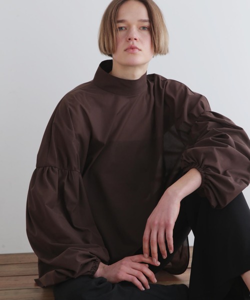 LE PHIL（ルフィル）の「◆ハイゲージジャージーブラウス（シャツ/ブラウス・レディース・ブラウン/ブラック/グレー・F）」の3枚目の写真